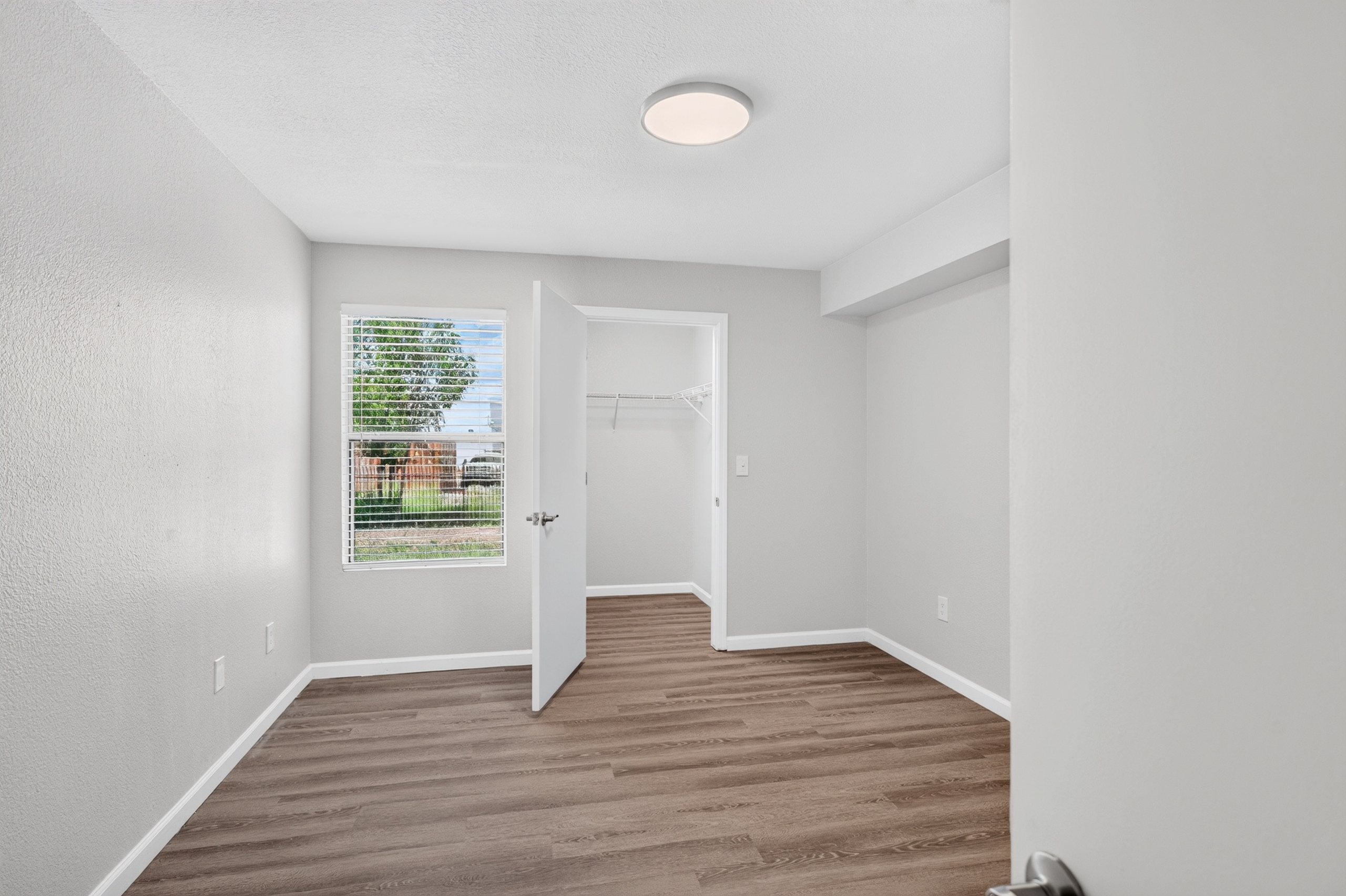 2 BR - BR 1